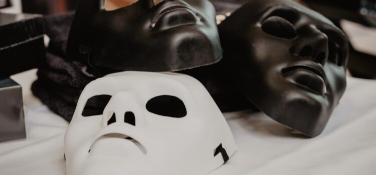 L’authenticité : Le courage de vivre sans masque